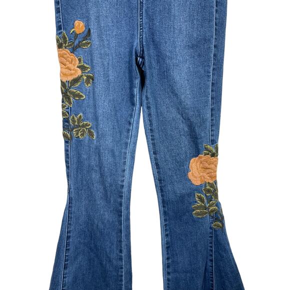 Show Me Your Mumu Berkeley Bell Rainfall Desert Rose Embroidered Jeans XS Flare - Picture 5 of 11